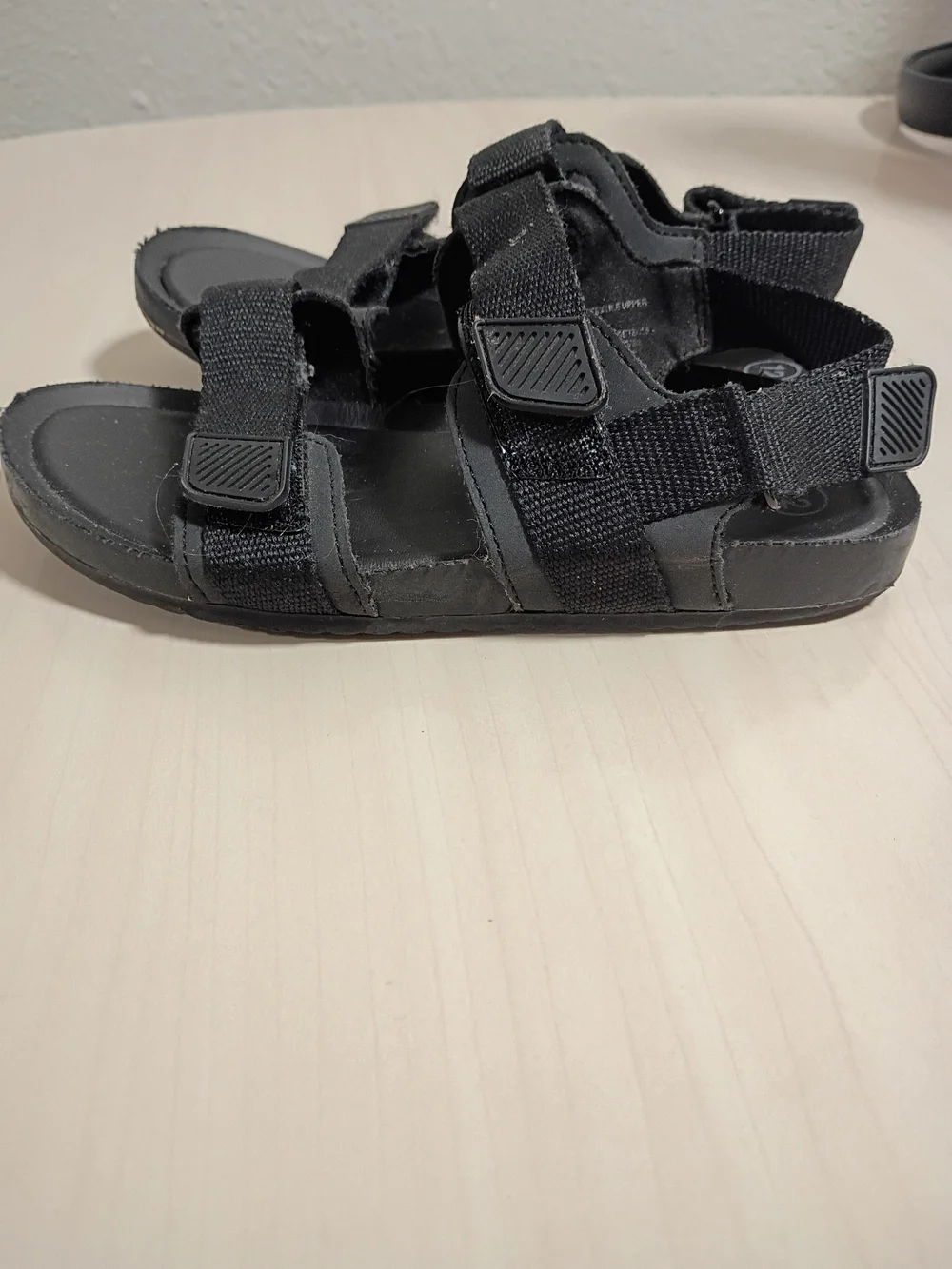 Cat & Jack Black Adjustable Strap Kids Sandals Size 12